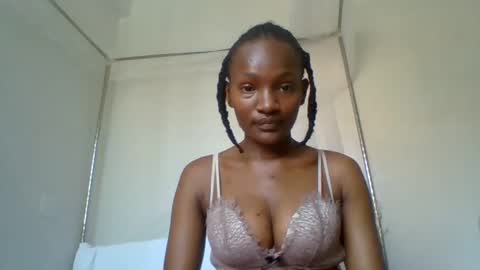 sexy_lucy012 online show from January 19, 9:11 am