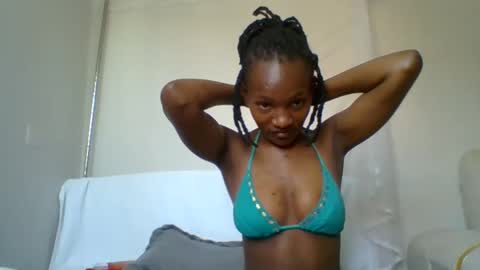 sexy_lucy012 online show from January 24, 9:06 am