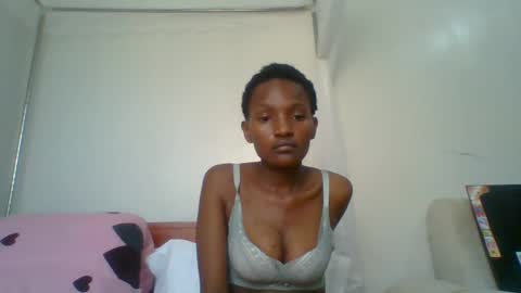 sexy_lucy012 online show from February 2, 2:02 pm