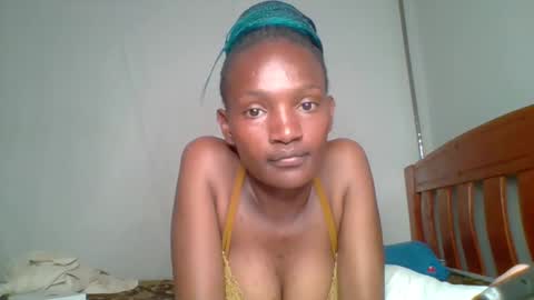 sexy_lucy012 online show from February 27, 9:47 pm