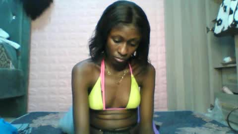 sexy_lyn852 online show from November 2, 8:44 pm