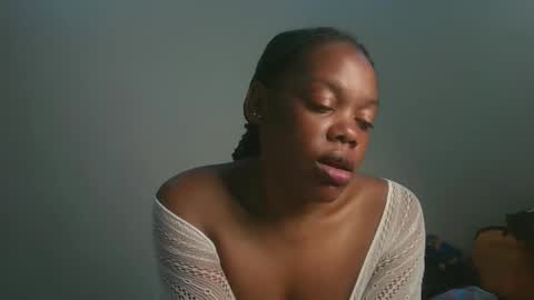 sexy_lyna online show from January 7, 5:32 am