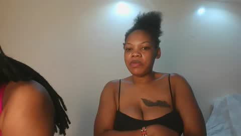 sexy_lyna online show from February 17, 12:23 pm