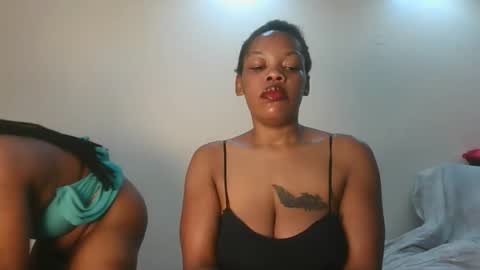 sexy_lyna online show from February 27, 3:56 pm
