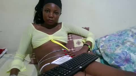 Snapshot of sexy_mariannah chatting on March 3, 5:41 pm sexy_mariannah online show from March 3, 5:41 pm