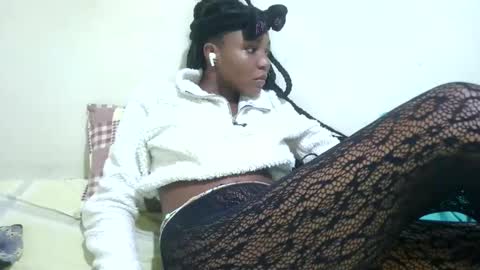 Snapshot of sexy_mariannah chatting on March 7, 5:15 am sexy_mariannah online show from March 7, 5:15 am