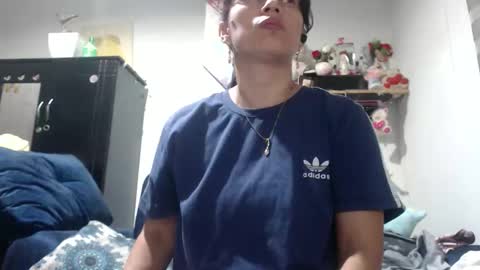 Snapshot of sexy_mary_69 chatting on October 29, 2:25 am Mary online show from October 29, 2:25 am