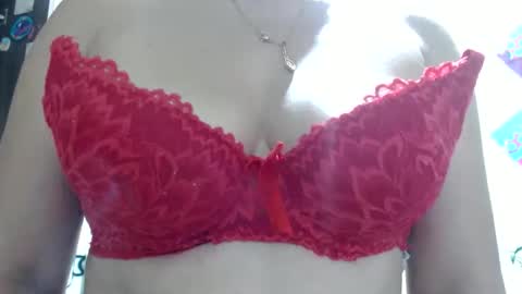 Snapshot of sexy_mary_69 chatting on November 20, 12:22 am Mary online show from November 20, 12:22 am