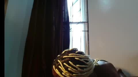 Snapshot of sexy_maureen chatting on June 27, 8:08 am maggi online show from June 27, 8:08 am