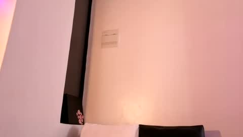 sexy_mia6 online show from June 16, 6:05 am