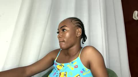 Snapshot of sexy_n_thick chatting on June 10, 2:34 am Lyn online show from June 10, 2:34 am