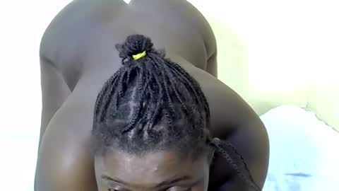 Snapshot of sexy_naila2 chatting on March 15, 10:05 pm sexy_naila2 online show from March 15, 10:05 pm