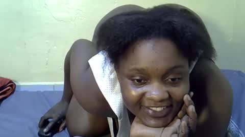 Snapshot of sexy_naila2 chatting on March 25, 7:42 pm sexy_naila2 online show from March 25, 7:42 pm