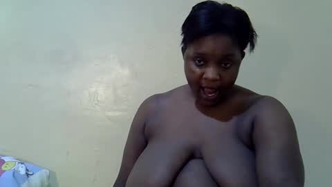 Snapshot of sexy_naila2 chatting on April 5, 10:07 pm sexy_naila2 online show from April 5, 10:07 pm