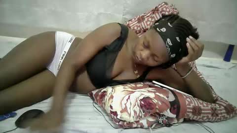 Snapshot of sexy_nanah chatting on May 25, 6:52 am sexy_nanah online show from May 25, 6:52 am