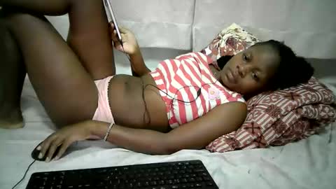 Snapshot of sexy_nanah chatting on May 31, 1:47 am sexy_nanah online show from May 31, 1:47 am