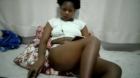 Snapshot of sexy_nanah chatting on May 31, 3:41 pm sexy_nanah online show from May 31, 3:41 pm