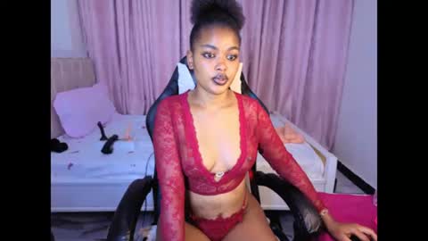 sexy_nasha online show from June 7, 12:48 am