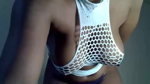 Snapshot of sexy_natallie chatting on October 19, 7:53 am natallie online show from October 19, 7:53 am