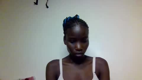 Snapshot of sexy_petittie chatting on October 13, 6:24 am sexy_petittie online show from October 13, 6:24 am