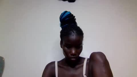 Snapshot of sexy_petittie chatting on October 27, 6:23 pm sexy_petittie online show from October 27, 6:23 pm