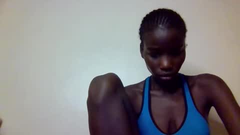 Snapshot of sexy_petittie chatting on November 4, 12:15 pm sexy_petittie online show from November 4, 12:15 pm