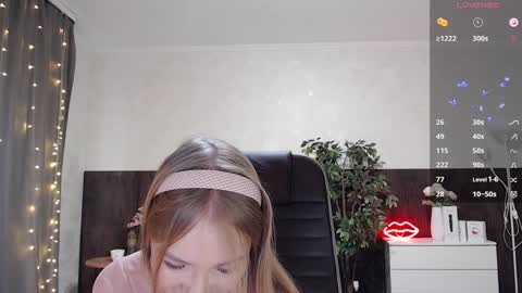 Annie - Your Dream Girl online show from December 5, 6:21 am