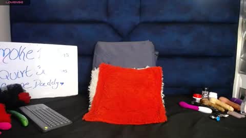 Snapshot of sexy_redgirl chatting on February 26, 4:33 am karoline online show from February 26, 4:33 am