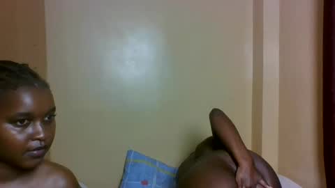 Snapshot of sexy_rue chatting on June 12, 12:15 pm RUE online show from June 12, 12:15 pm