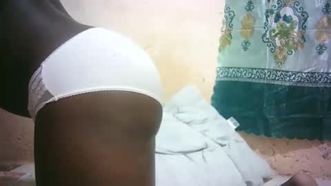 Snapshot of sexy_sandrah chatting on June 4, 6:58 pm sexy_sandrah online show from June 4, 6:58 pm
