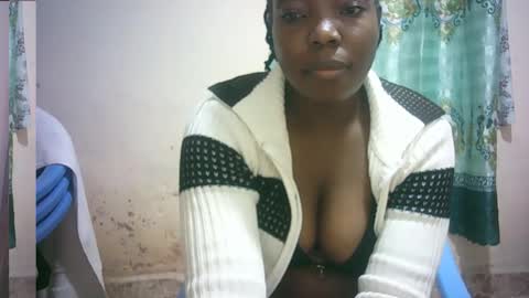 sexy_sandrah online show from July 29, 4:54 am