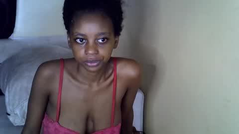 Snapshot of sexy_short chatting on April 28, 5:23 am Janet online show from April 28, 5:23 am