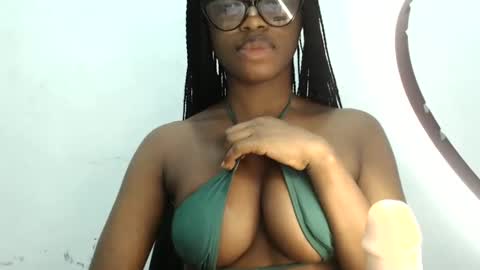 naomi online show from January 12, 6:39 am
