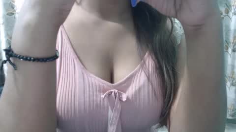 Snapshot of sexy_soniya chatting on December 6, 6:59 am Soniya online show from December 6, 6:59 am