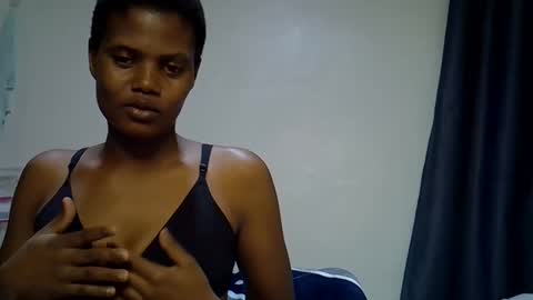 sexy_vero01 online show from June 7, 6:55 pm