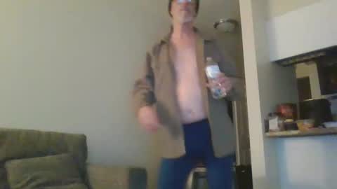 Snapshot of sexy_white_daddy chatting on February 25, 10:58 am Daddy online show from February 25, 10:58 am