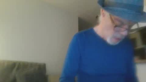 Snapshot of sexy_white_daddy chatting on February 27, 8:06 am Daddy online show from February 27, 8:06 am