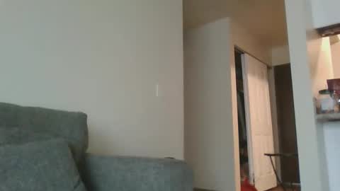 Snapshot of sexy_white_daddy chatting on February 27, 9:25 pm Daddy online show from February 27, 9:25 pm