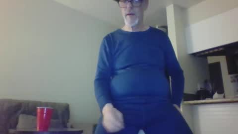 Snapshot of sexy_white_daddy chatting on March 8, 10:11 am Daddy online show from March 8, 10:11 am