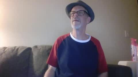 Snapshot of sexy_white_daddy chatting on March 10, 4:07 am Daddy online show from March 10, 4:07 am