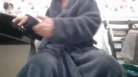 Snapshot of sexy_white_daddy chatting on October 2, 8:32 am Daddy online show from October 2, 8:32 am