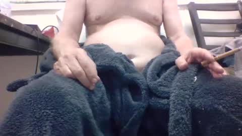 Snapshot of sexy_white_daddy chatting on October 3, 9:39 am Daddy online show from October 3, 9:39 am