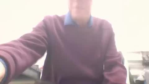 Snapshot of sexy_white_daddy chatting on October 4, 12:08 am Daddy online show from October 4, 12:08 am