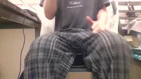 Snapshot of sexy_white_daddy chatting on October 5, 3:10 pm Daddy online show from October 5, 3:10 pm