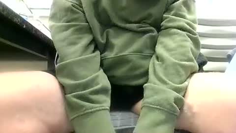 Snapshot of sexy_white_daddy chatting on October 29, 3:31 am Daddy online show from October 29, 3:31 am