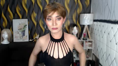 Snapshot of sexy_yllona chatting on November 26, 9:21 am sexy_yllona online show from November 26, 9:21 am