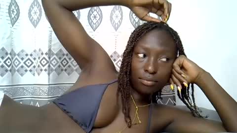Im Zola online show from July 27, 10:11 am