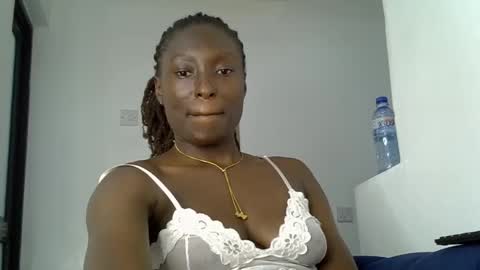 Im Zola online show from July 28, 8:52 pm