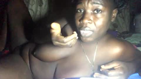 Snapshot of sexyafricandiva chatting on December 20, 8:28 am sexyafricandiva online show from December 20, 8:28 am