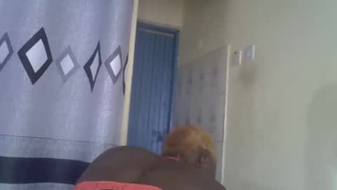 Snapshot of sexyafricanprincess25 chatting on March 1, 9:33 am Rita online show from March 1, 9:33 am